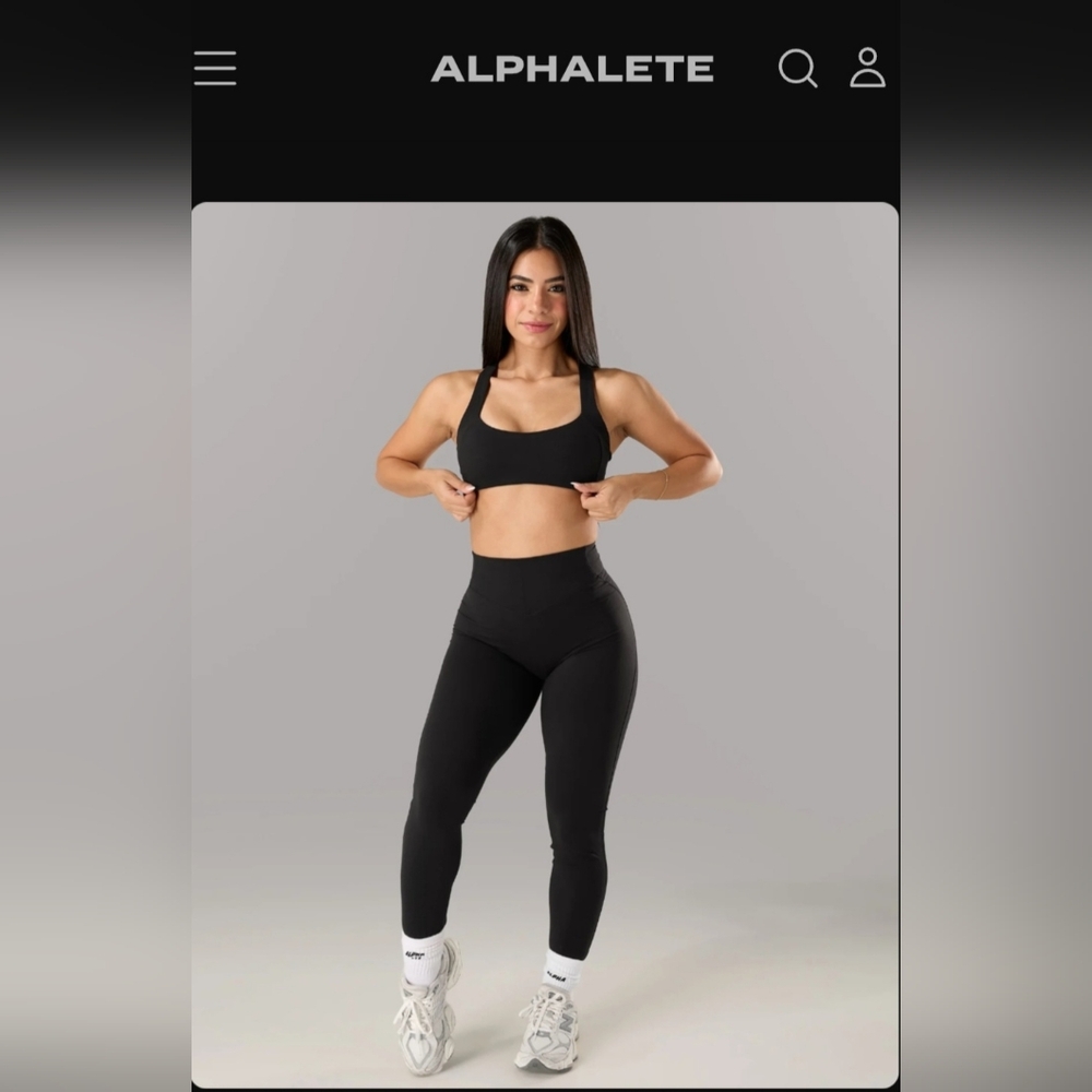 Alphalete Corinna Bra . XS